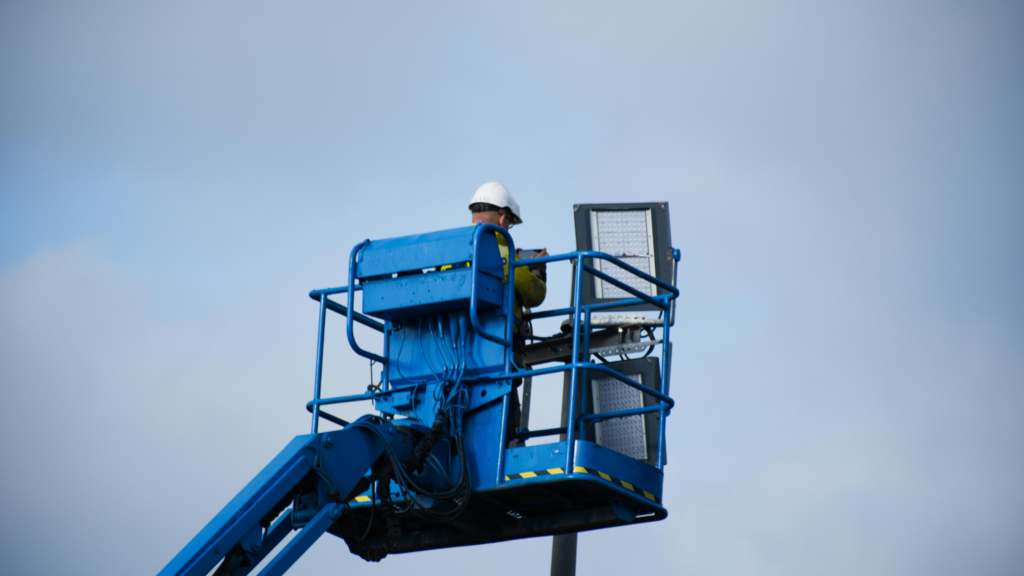 Technicien sur nacelle